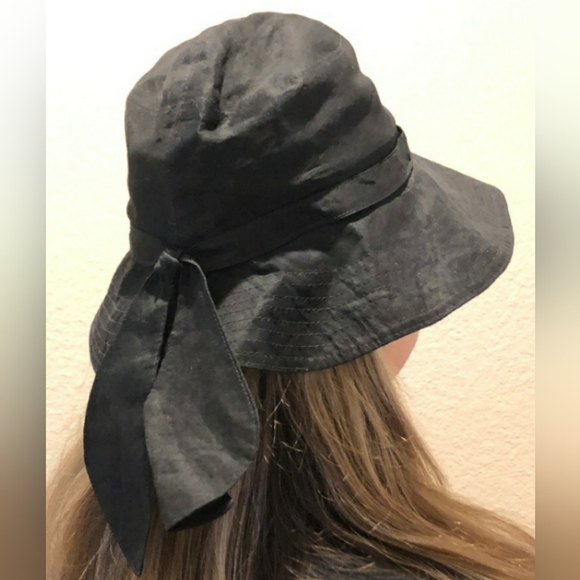 Helen Kaminski | Bucket Hat - Picture 13 of 13